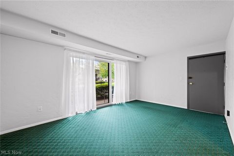 Tiny photo for 16395 Heather Lane, Middleburg Heights, OH 44130 (MLS # 5210649)