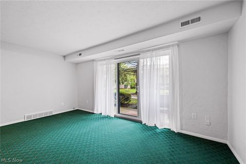 Tiny photo for 16395 Heather Lane, Middleburg Heights, OH 44130 (MLS # 5210649)