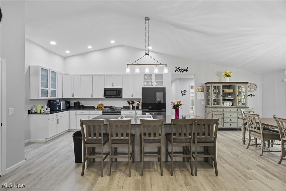 Mcpherson Manor - Residential