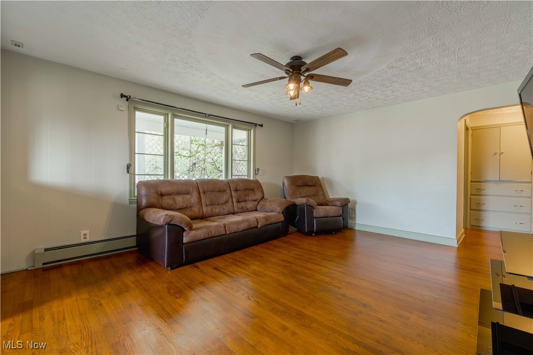 Village/Navarre - Residential