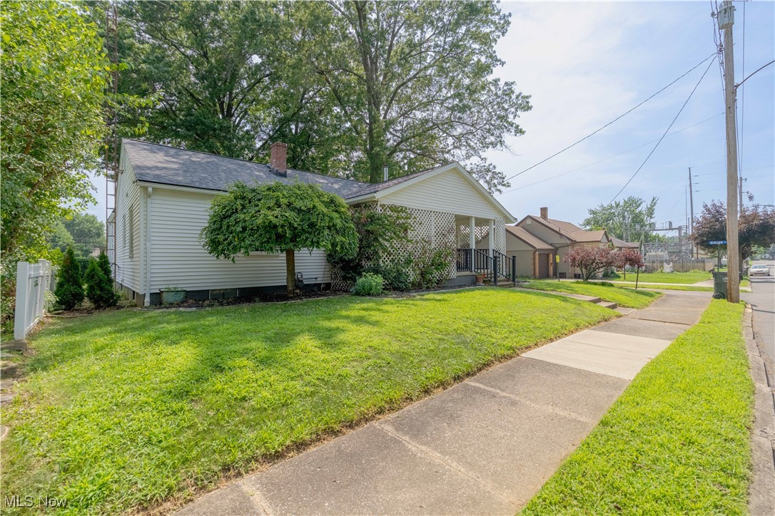 Village/Navarre - Residential