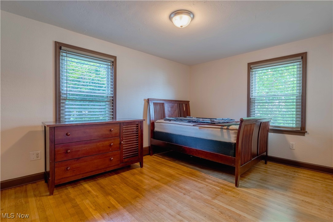 Village/Navarre - Residential