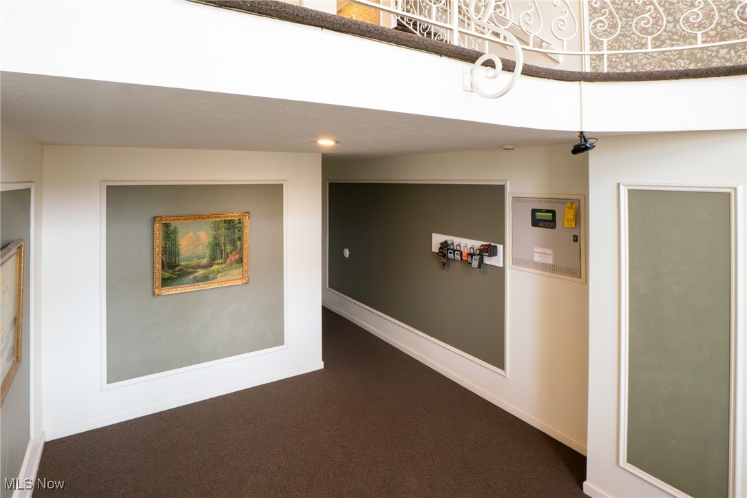 Versailles At Hudson Condo - Residential