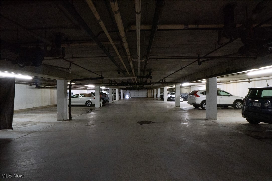 Versailles At Hudson Condo - Residential