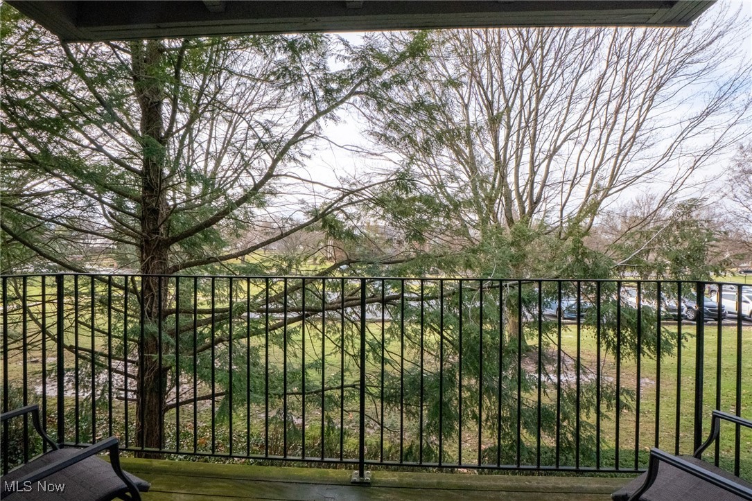 Versailles At Hudson Condo - Residential