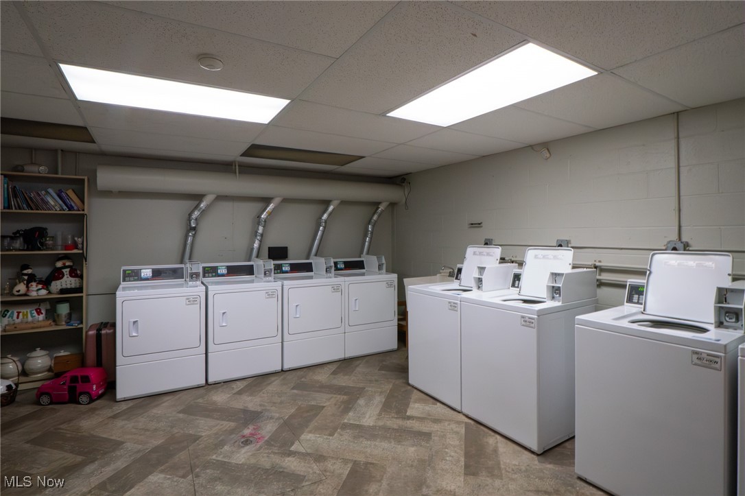 Versailles At Hudson Condo - Residential