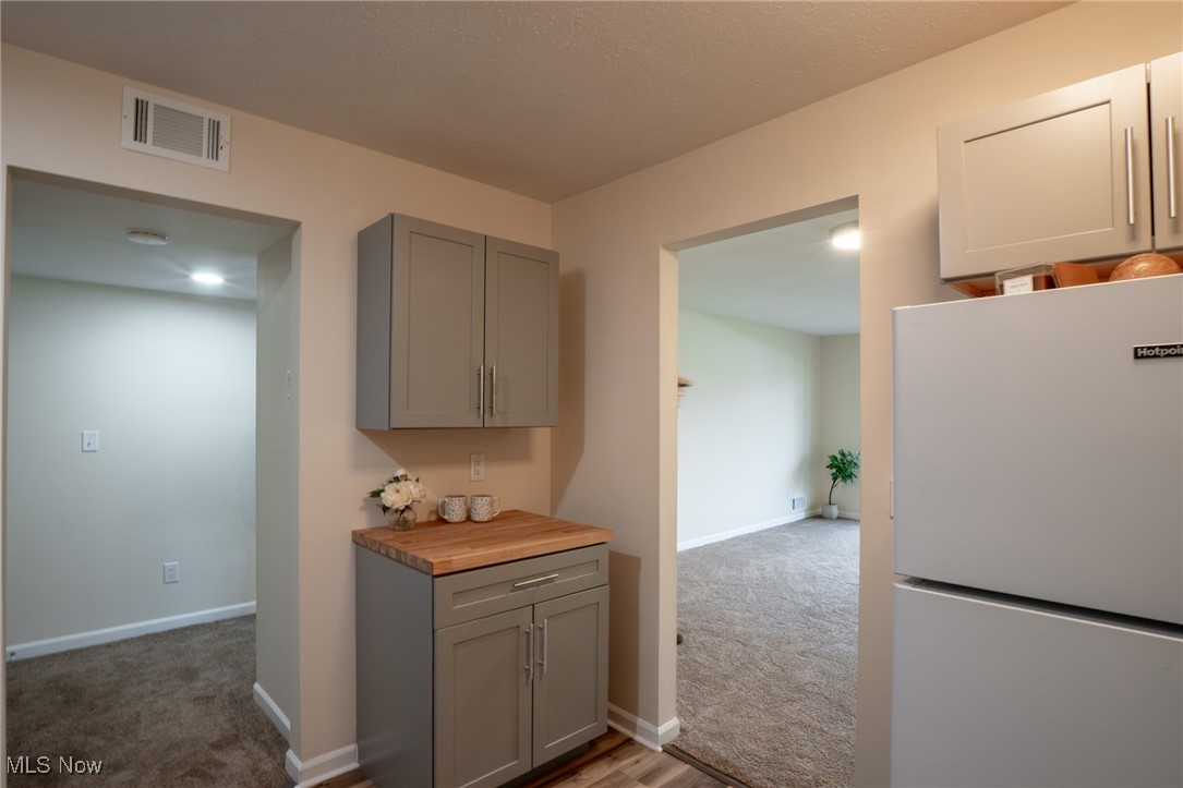 Versailles At Hudson Condo - Residential