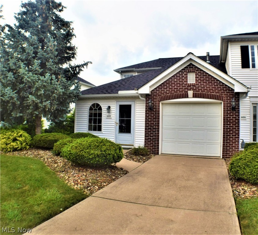 Villas At Martins Run Sub - Residential