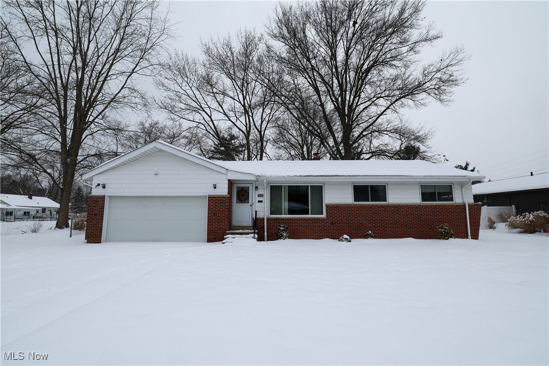 7882 List Lane, Parma, Ohio image 2