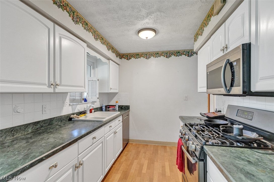 5707 Vickie Lane