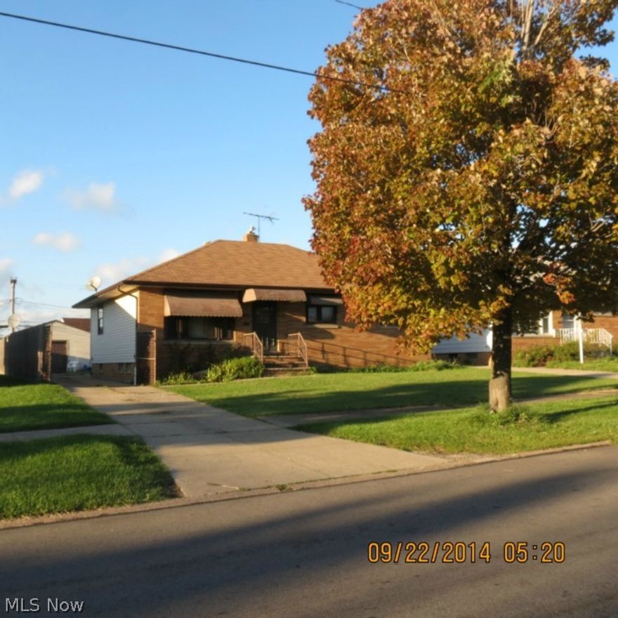 Nice size ranch , three bedroom one bath on a very nice street. full basement, one car garage. Short Sale.
