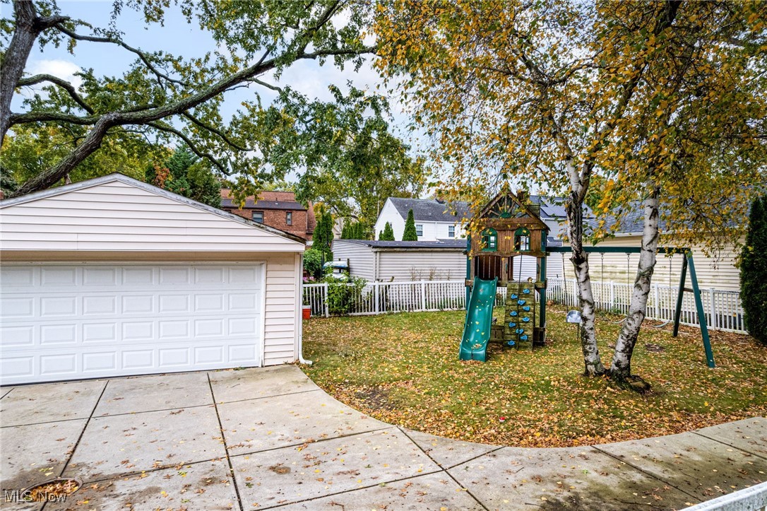 20147 Hilliard Boulevard