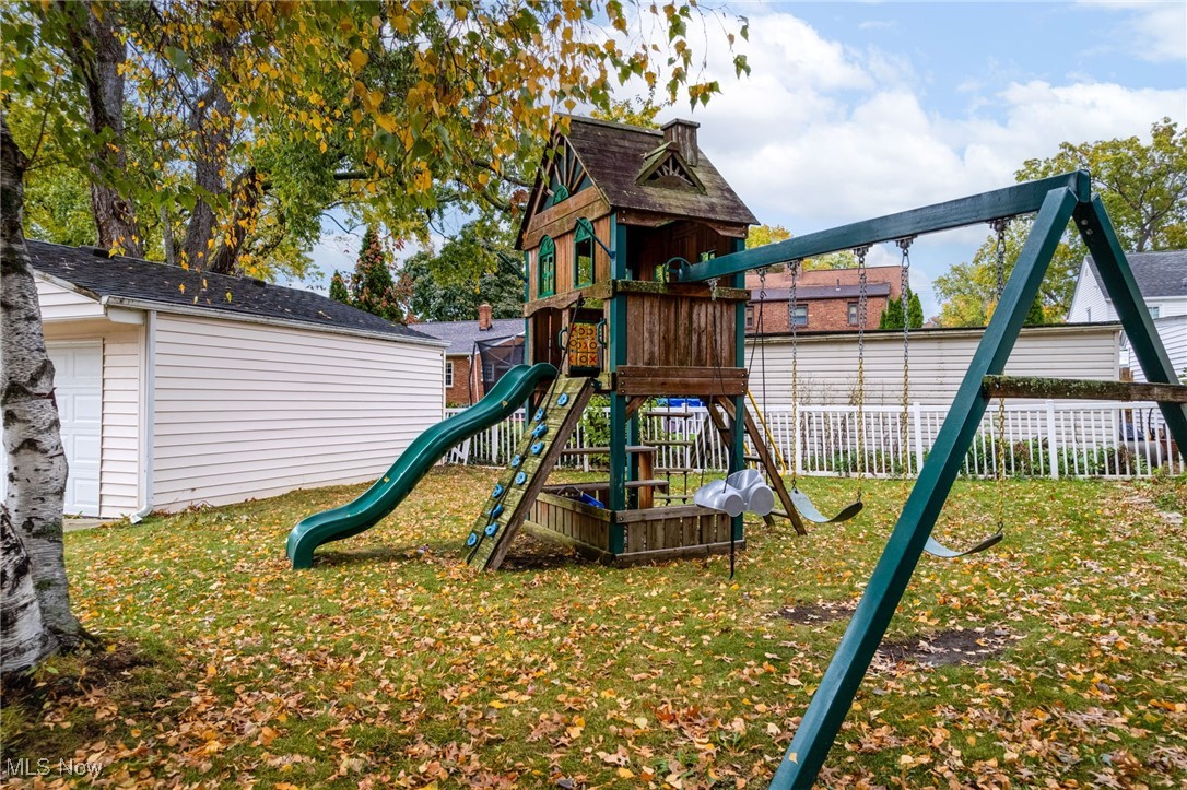 20147 Hilliard Boulevard