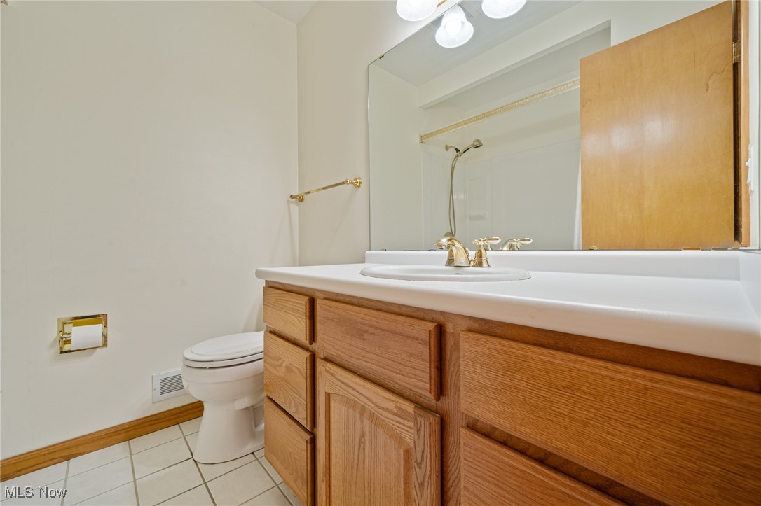 3104 Coventry Drive, Parma, Ohio image 24