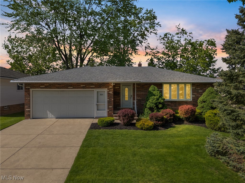 3104 Coventry Drive, Parma, Ohio image 1