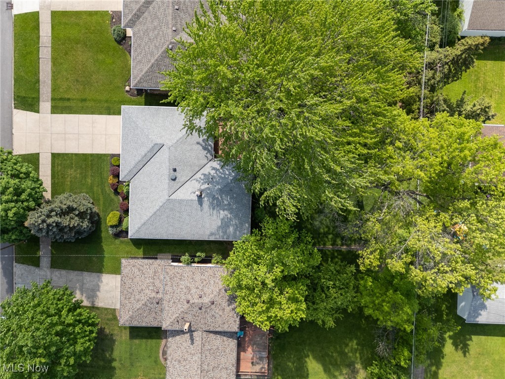 3104 Coventry Drive, Parma, Ohio image 36