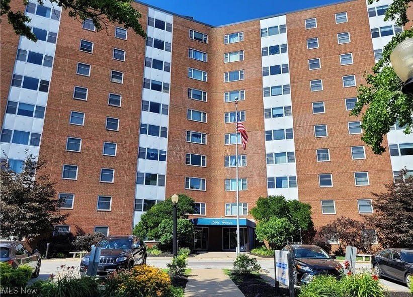 Lake House Condos - Residential