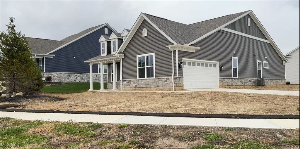 Photo of 913 Arthur Trail, Aurora, OH 44202 (MLS # 5175184)