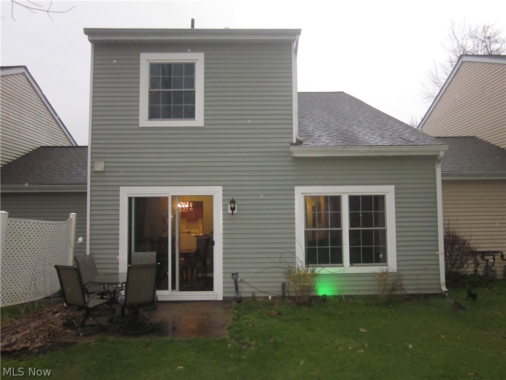 Courtyards Woodbury Condo - Residential