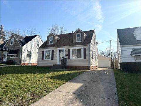 Homes For Sale - 5341 Hollywood Avenue<br/> Maple Heights, OH 44137
