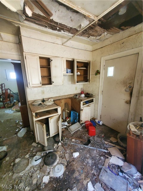 Tiny photo for 1725 Wickford Road, Cleveland, OH 44112 (MLS # 5255326)