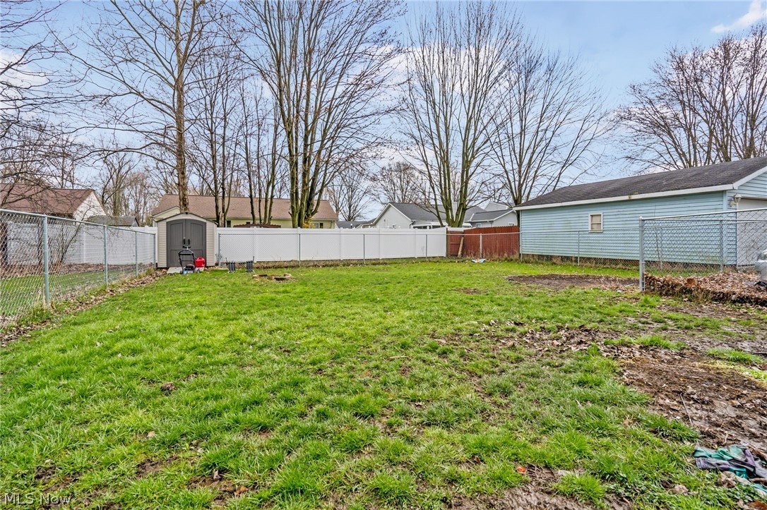 Chateau Estates 01 - Residential