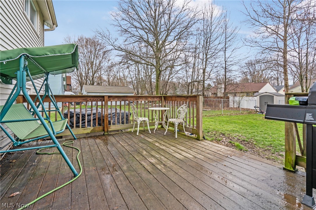 Chateau Estates 01 - Residential