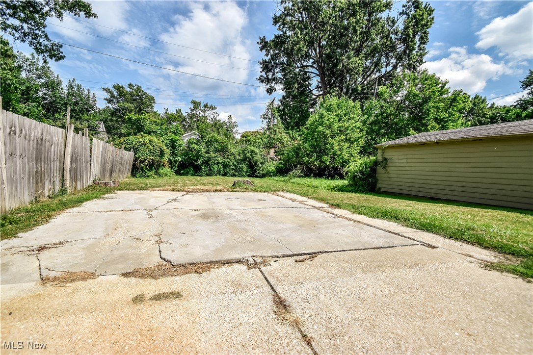 1051 E 171st Street