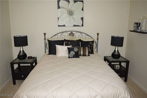 Tiny photo for 15868 Kenwood St, Middlefield, OH 44062 (MLS # 5174427)