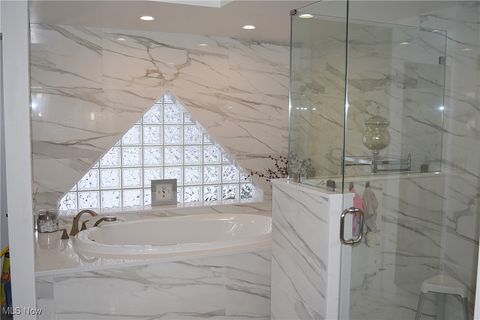 Tiny photo for 15868 Kenwood St, Middlefield, OH 44062 (MLS # 5174427)