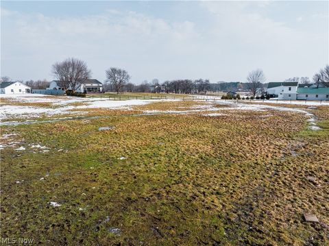 Tiny photo for 16352 Nauvoo Rd Rd, Middlefield, OH 44062 (MLS # 5190250)