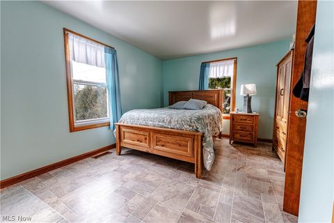 Tiny photo for 16352 Nauvoo Rd Rd, Middlefield, OH 44062 (MLS # 5190250)