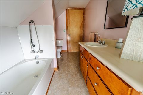 Tiny photo for 16352 Nauvoo Rd Rd, Middlefield, OH 44062 (MLS # 5190250)