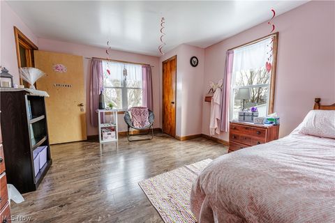 Tiny photo for 16352 Nauvoo Rd Rd, Middlefield, OH 44062 (MLS # 5190250)