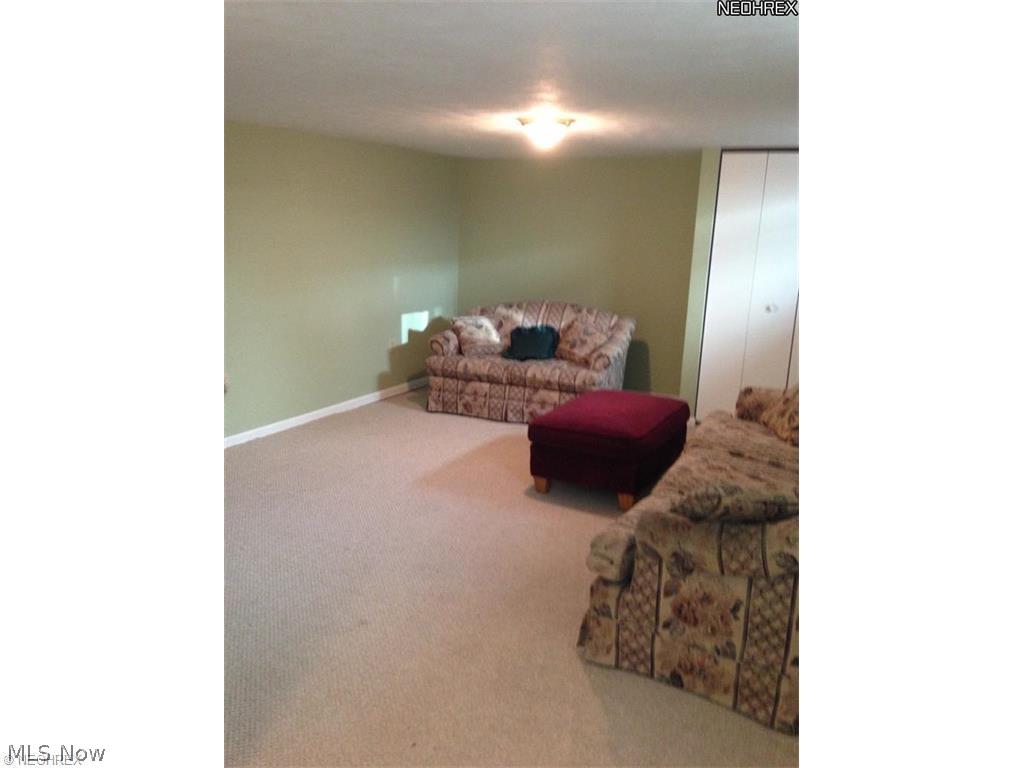 Hillcrest Park - Residential Lease