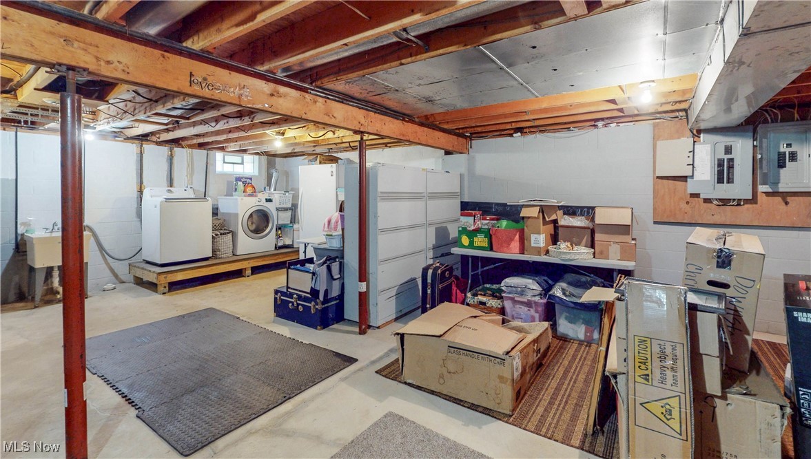 924 Riverside Drive, Painesville, Ohio image 30
