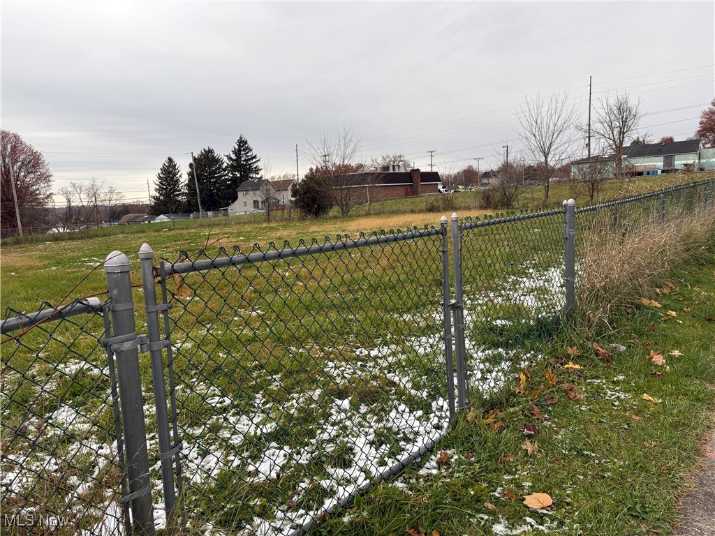 Tod Woods 03 Chickerneo - Residential