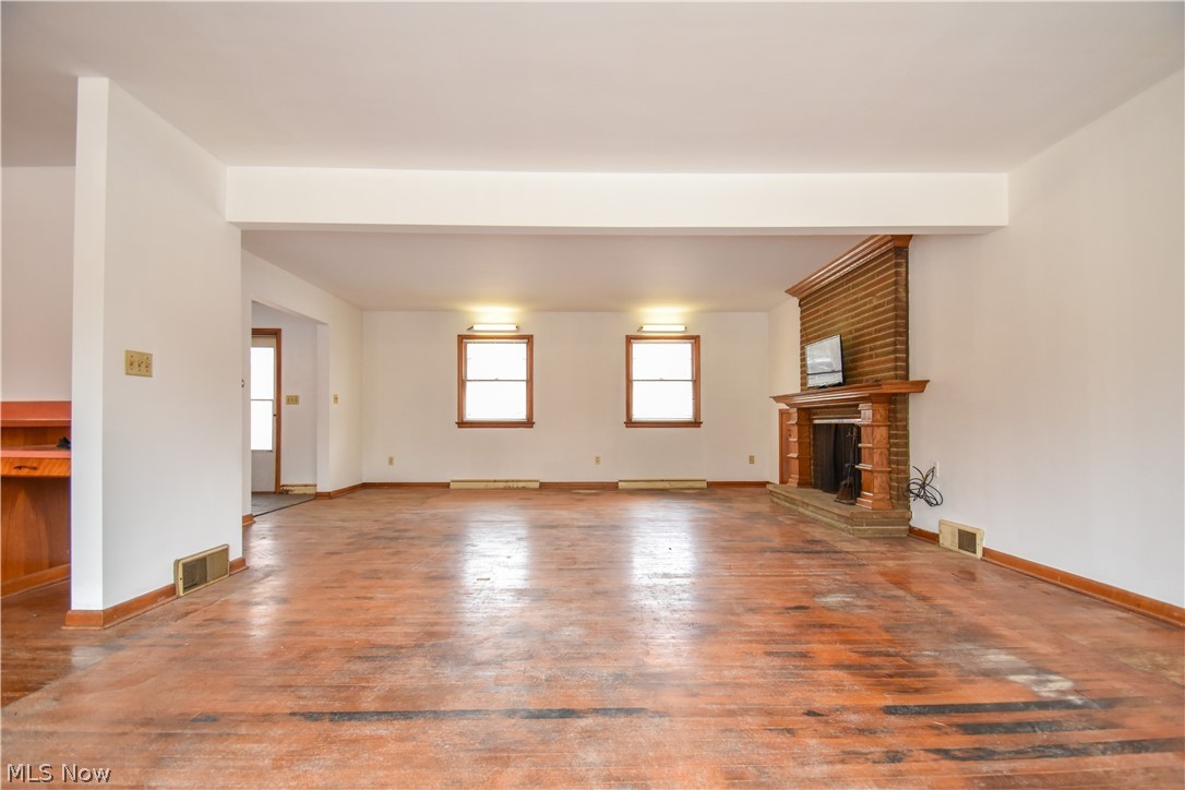 Logan Arms - Residential