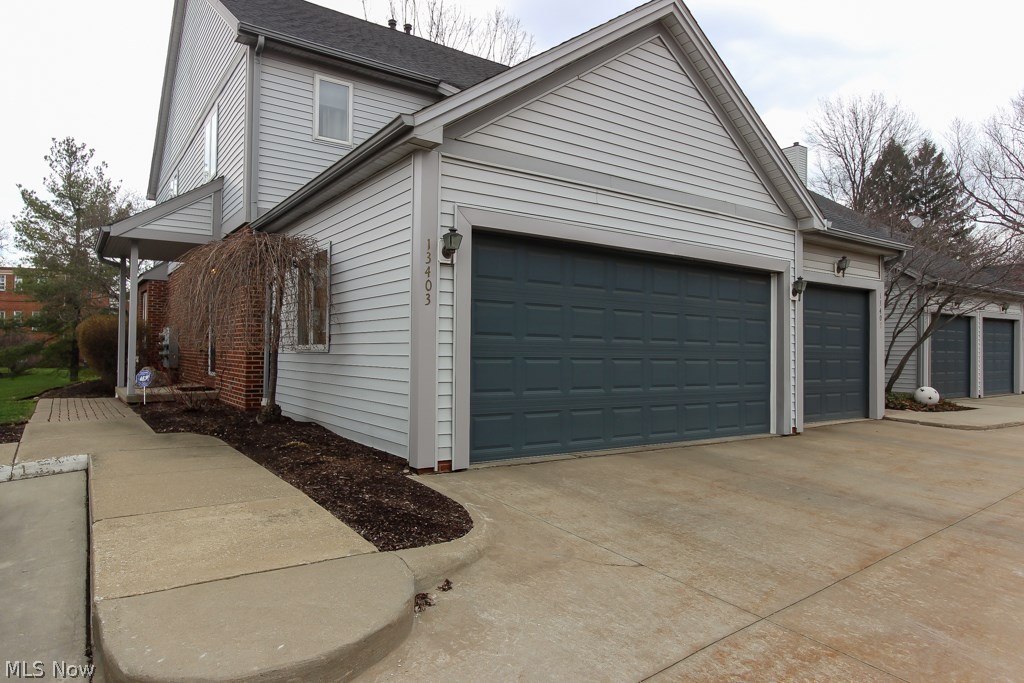 Larchmere Sq Condo - Residential