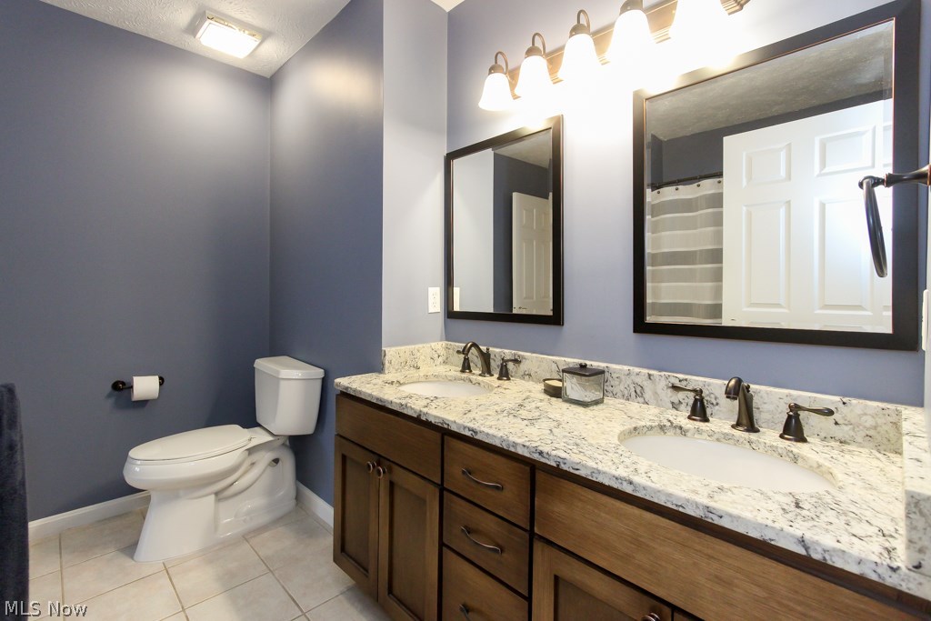 Larchmere Sq Condo - Residential