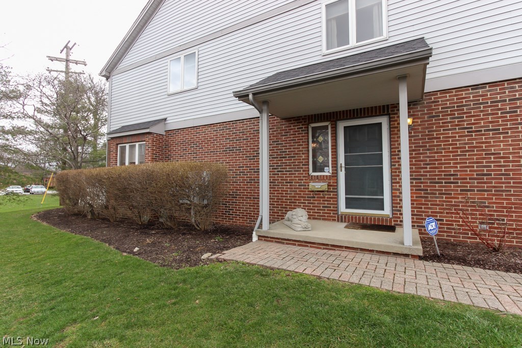 Larchmere Sq Condo - Residential