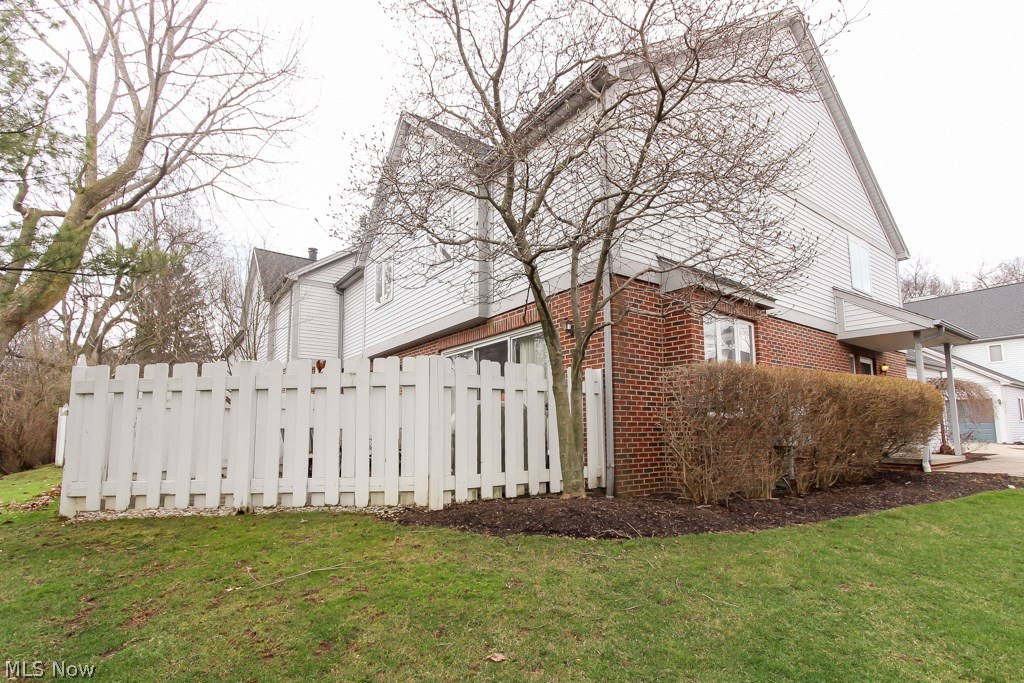 Larchmere Sq Condo - Residential