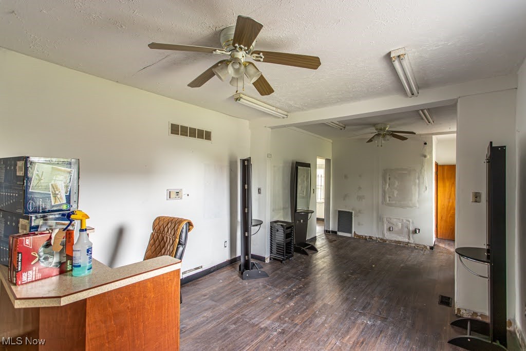 Murray Hine & Haseltine - Residential