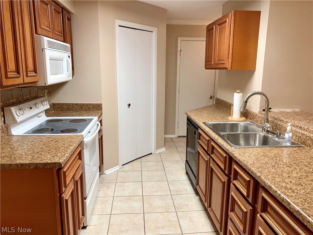 Landings Condo - Residential