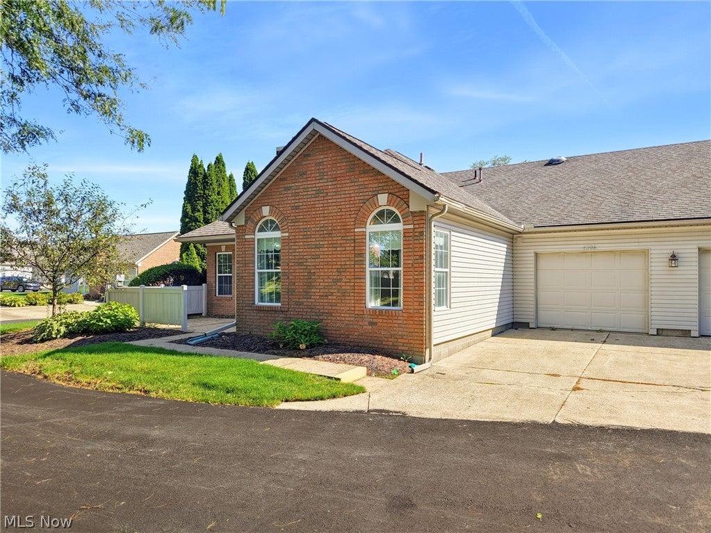 4286 Hunters Chase Lane