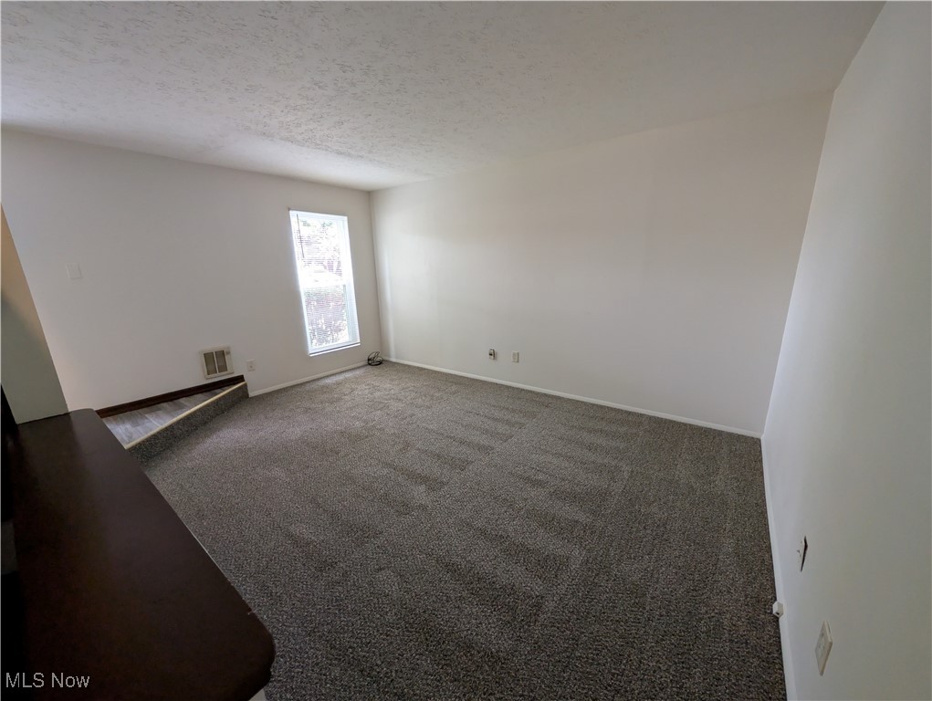 Tract 6 City/Akron - Residential Lease