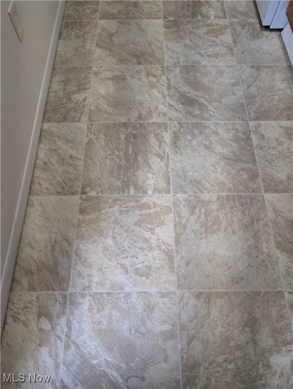 Tract 6 City/Akron - Residential Lease