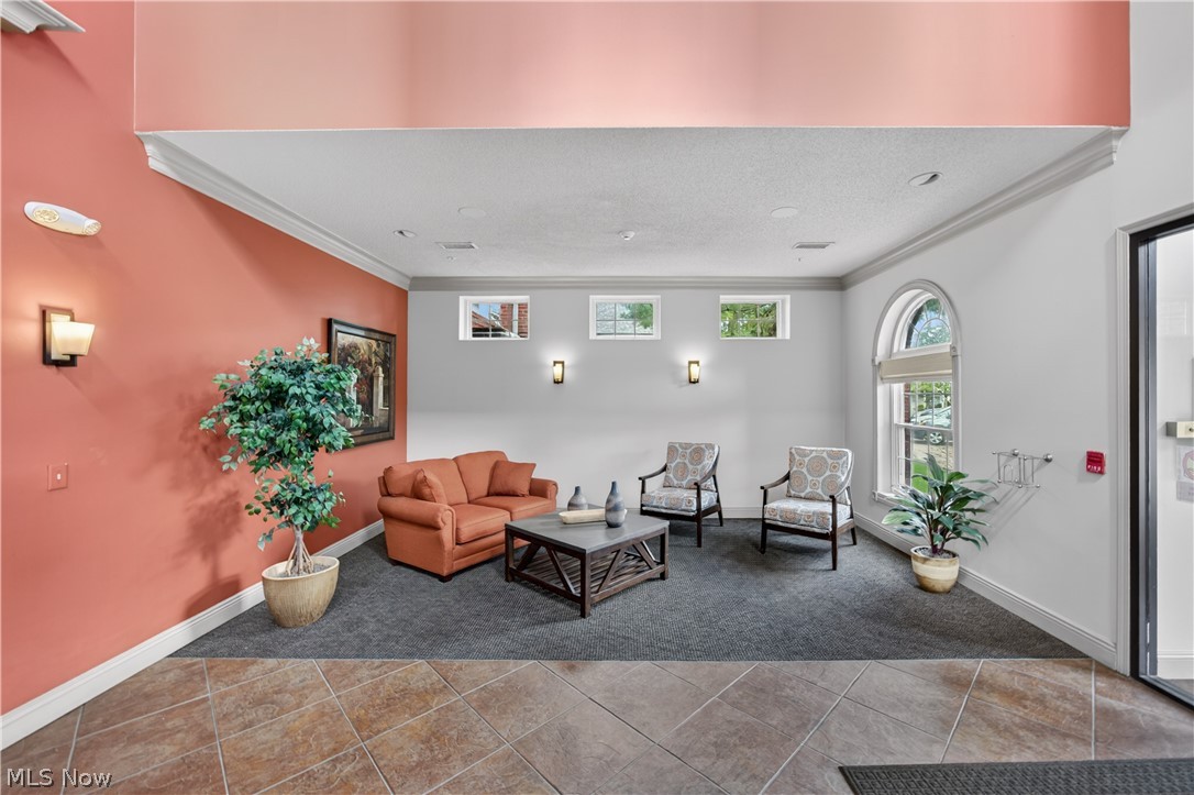 Fox Hollow/Woodhawk Condo - Residential