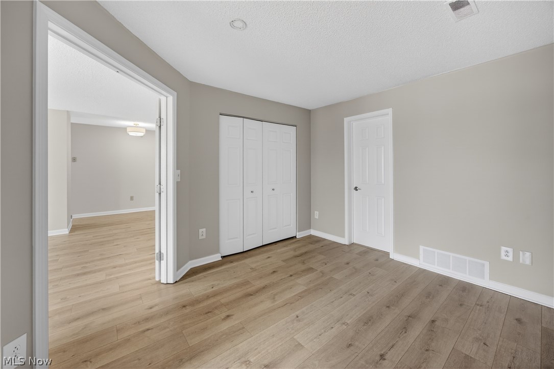 Fox Hollow/Woodhawk Condo - Residential