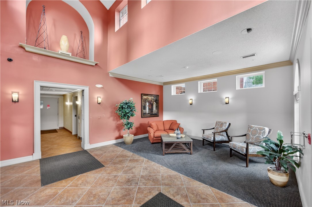 Fox Hollow/Woodhawk Condo - Residential